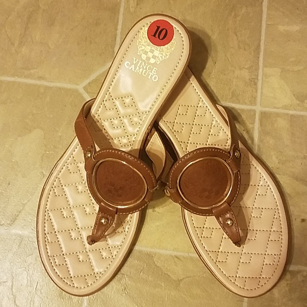 Vince CAMUTO Sandals